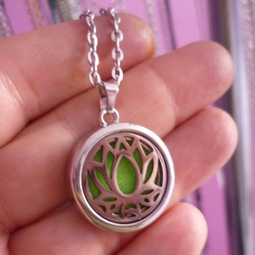 Çelik Lotus Aromaterapi Kolye